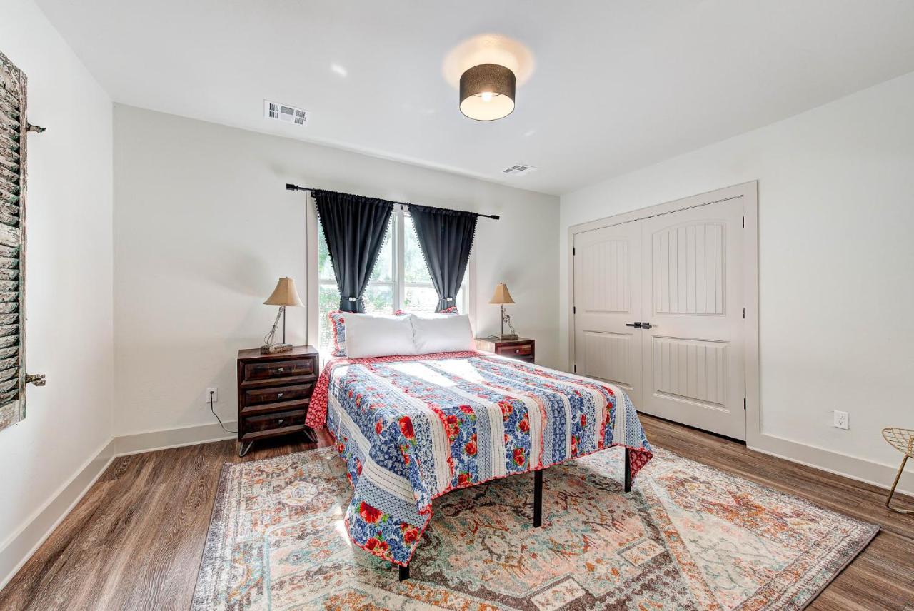 Holiday home Chic- Less Than 5 Mins To Plaza District Oklahoma City